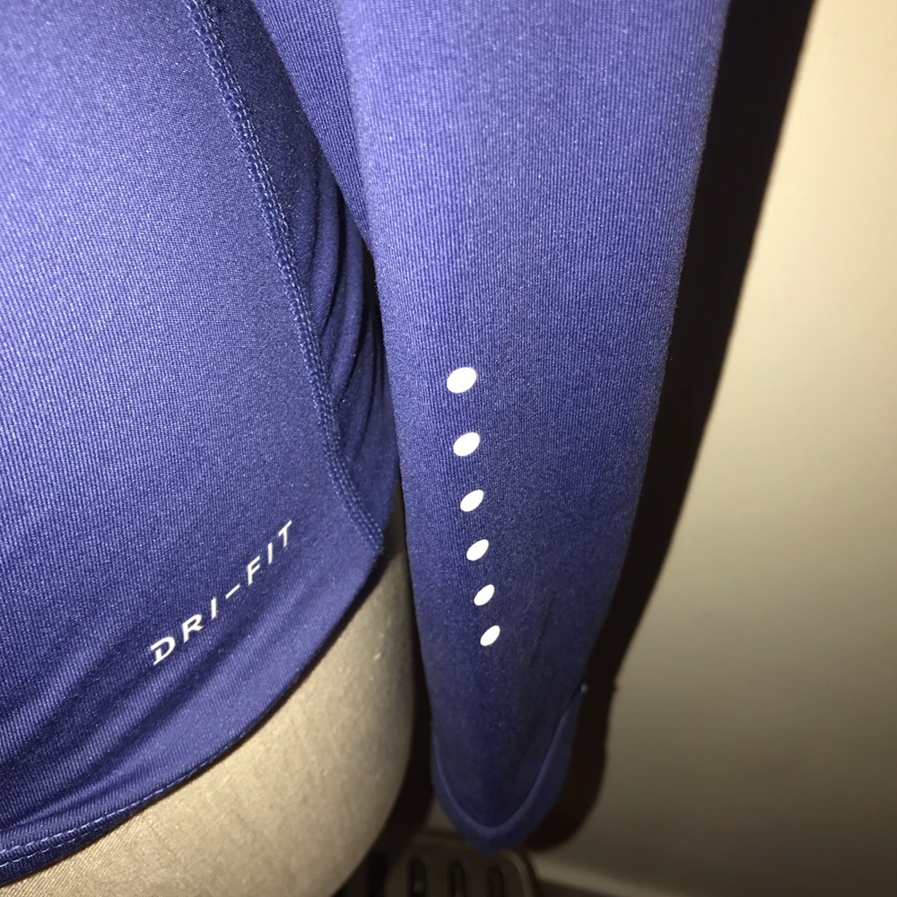 🌹Nike Running 3/4 Zip Pull Over🌹 - Picture 3 of 6